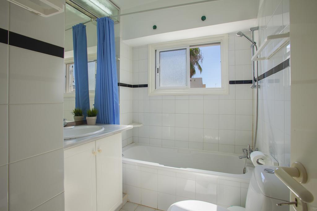 Protaras Holiday Suite Annie Esterno foto
